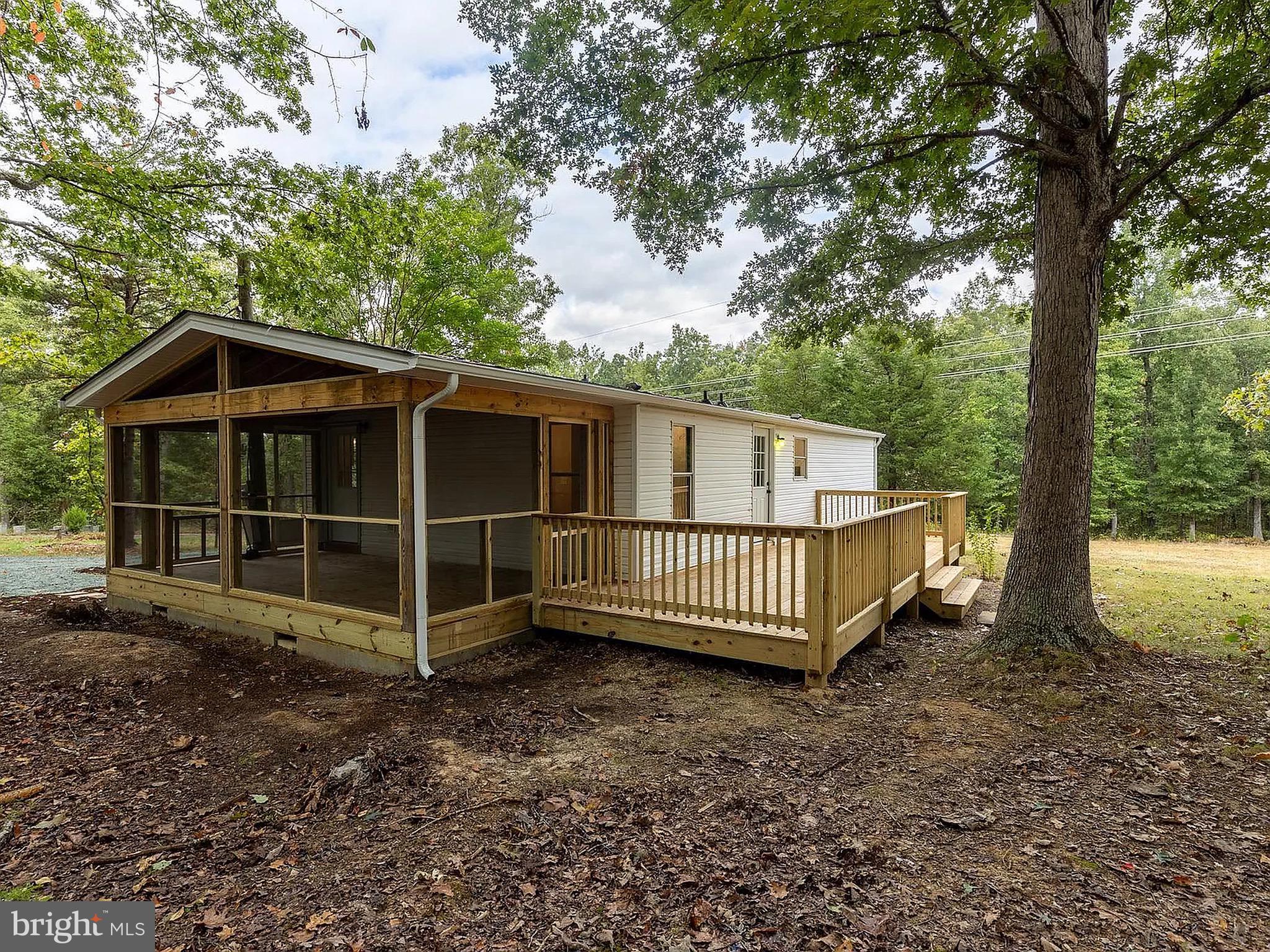 1103 LASLEY LN