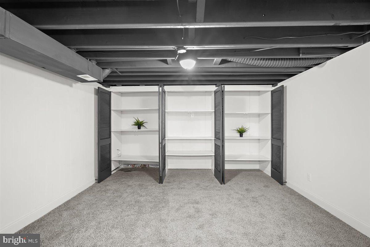 RIVIERA BEACH - Residential