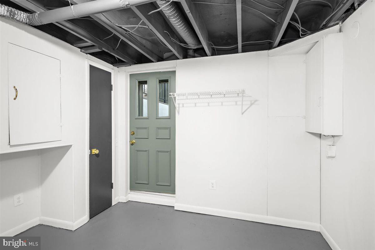 RIVIERA BEACH - Residential