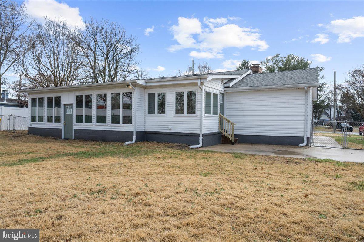 RIVIERA BEACH - Residential