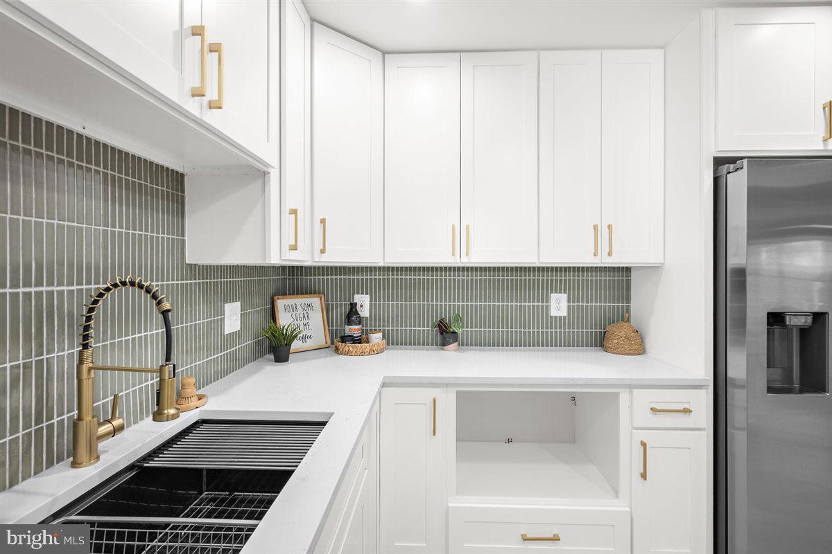 RIVIERA BEACH - Residential