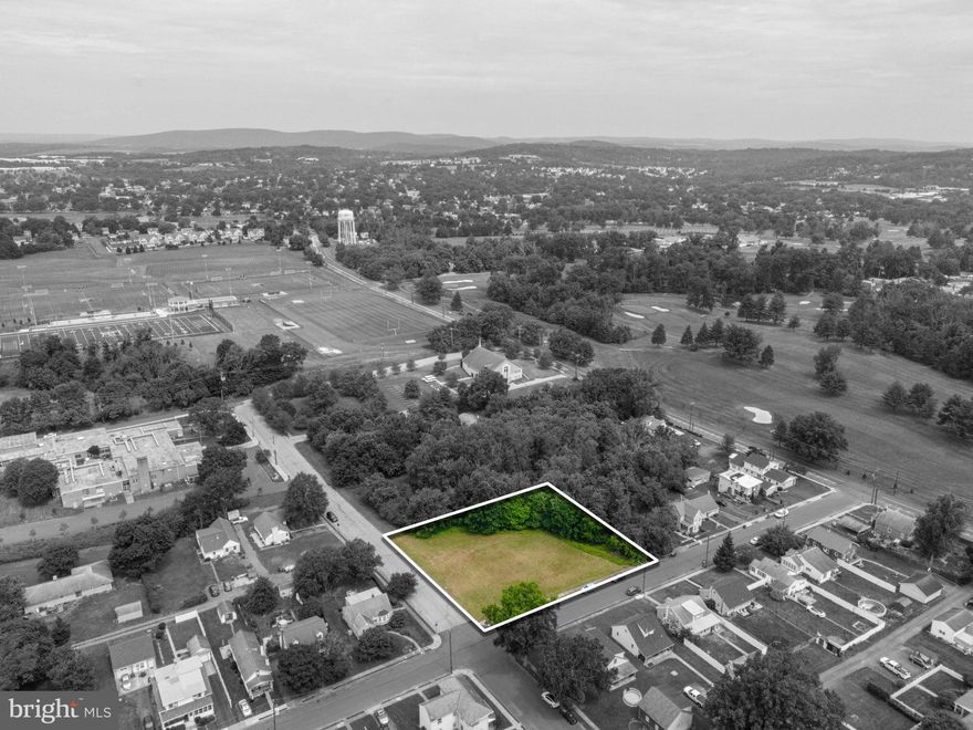 This new .66-acre lot listing in the Borough of Pottstown offers an excellent opportunity to build your custom dream home with Rotelle builders. The proposed Parker Model is a charming 3 bed, 2 bath Cape Cod style home with an attached 2-car garage. The lot's prime location is near popular amenities such as Brookside Golf Course, Sunnybrook Ballroom which includess Gatsby's and Soul Joel's. Local bike paths connect to the Schuylkill River Trail and Riverfront Park. Downtown Pottstown is blossoming with new and established restaurants, beer gardens, brew pubs, and cultural spots like the Steel River Playhouse. Conveniently, the lot is within walking distance to educational institutions like The Hill School, Wyndcroft Elementary, and Saint Aloysius School. Visit the Rotelle Studio to explore various house plans and customization options to make your dream home a reality. Call Rotelle today and speak to one of their Home Experts at Studio (e)!

HOUSE TO BE BUILT *Please Note: Pictures may show options not included in the listed sales price or as a standard. Listing reflects price of the Parker in the (e) + series.