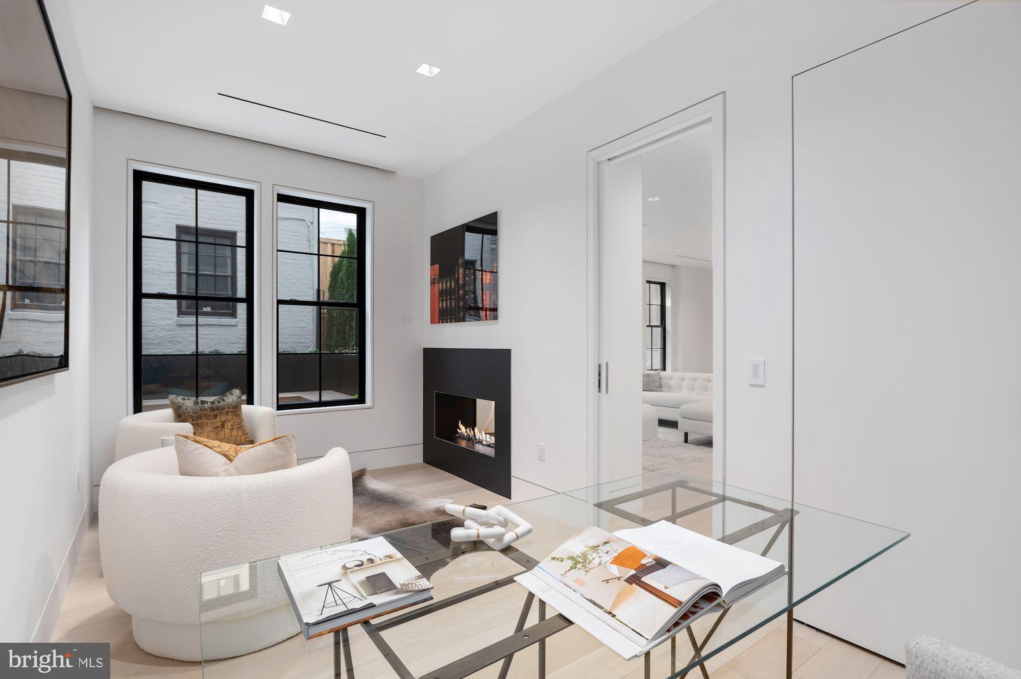 GEORGETOWN - Residential