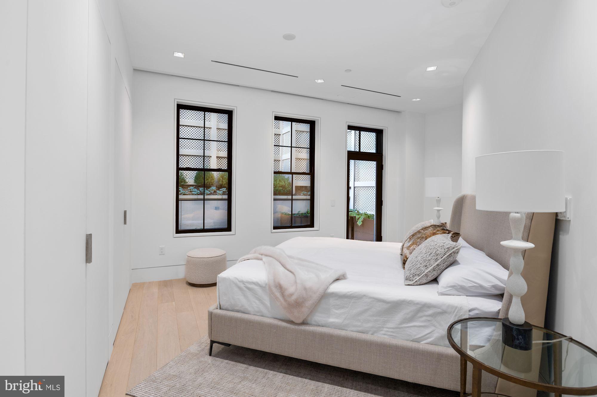 GEORGETOWN - Residential