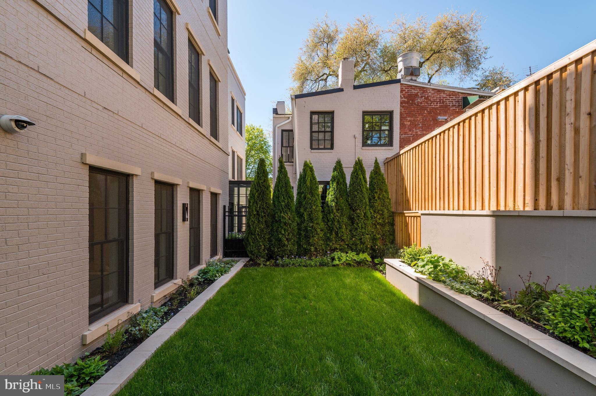 GEORGETOWN - Residential