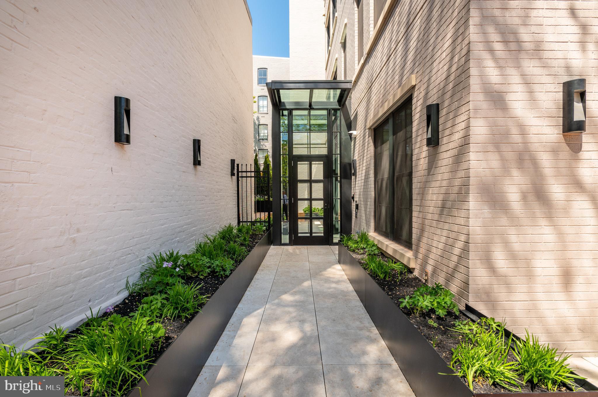 GEORGETOWN - Residential
