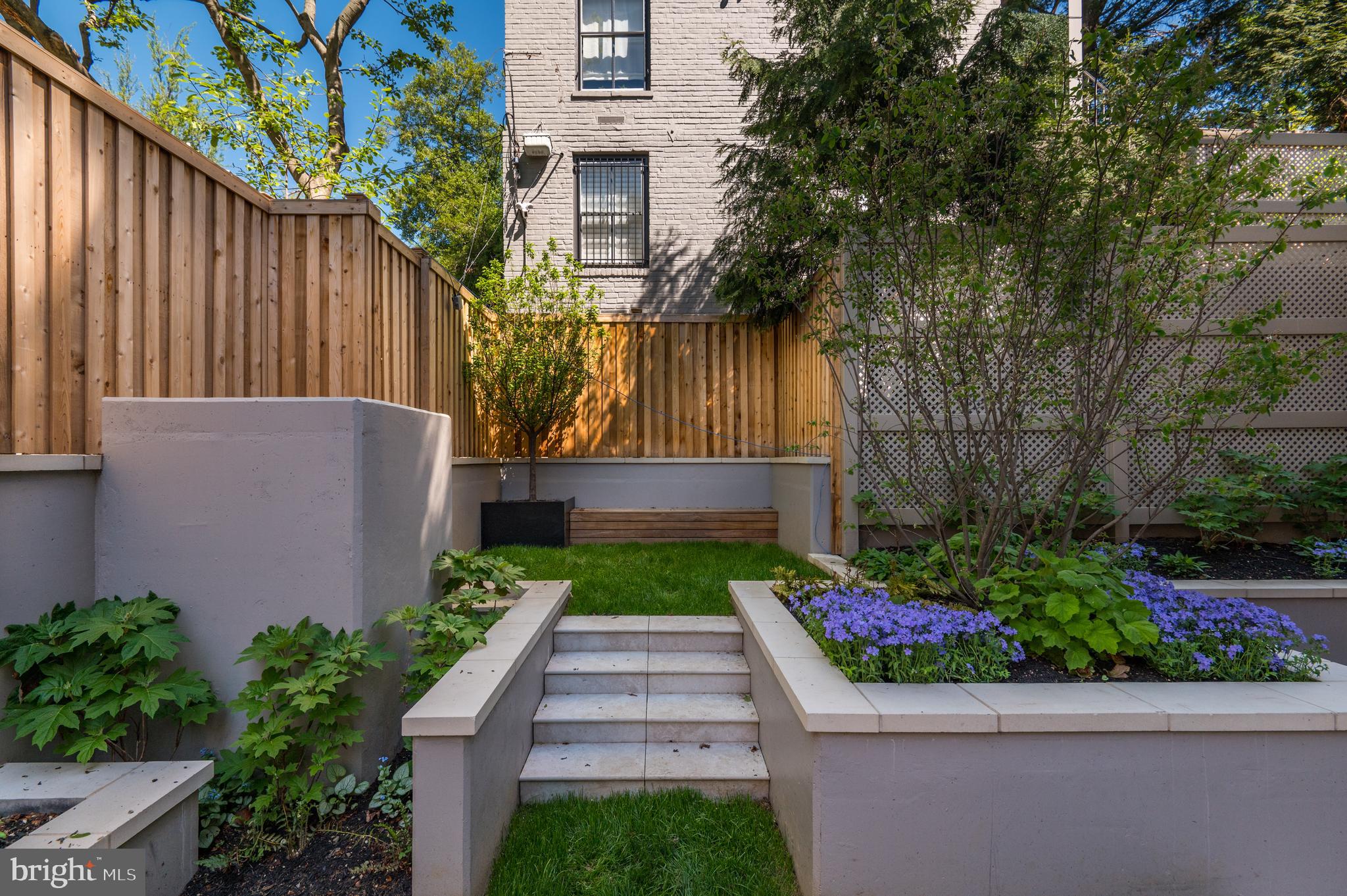 GEORGETOWN - Residential