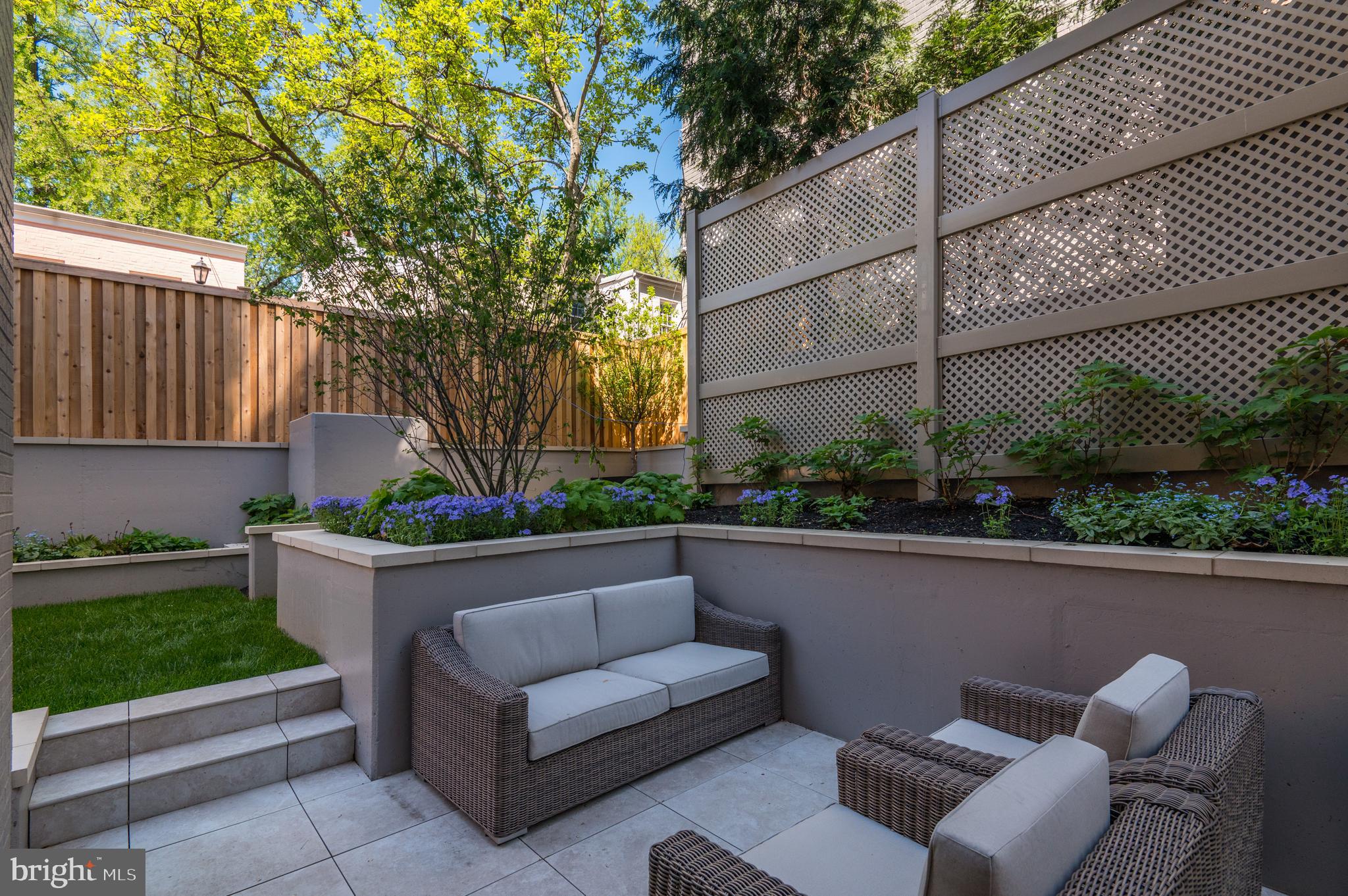 GEORGETOWN - Residential