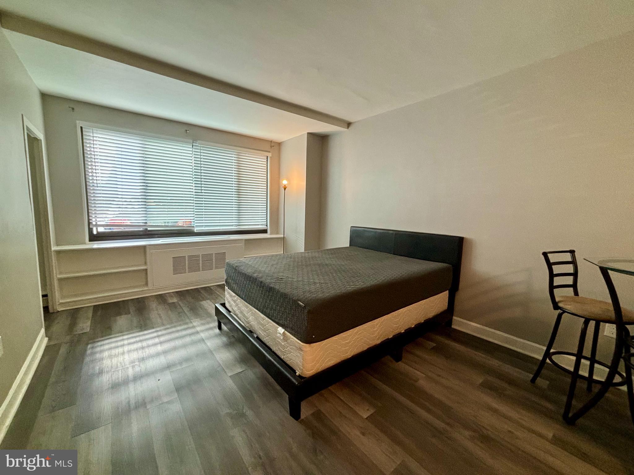 RIVER PLACE EAST - Residential