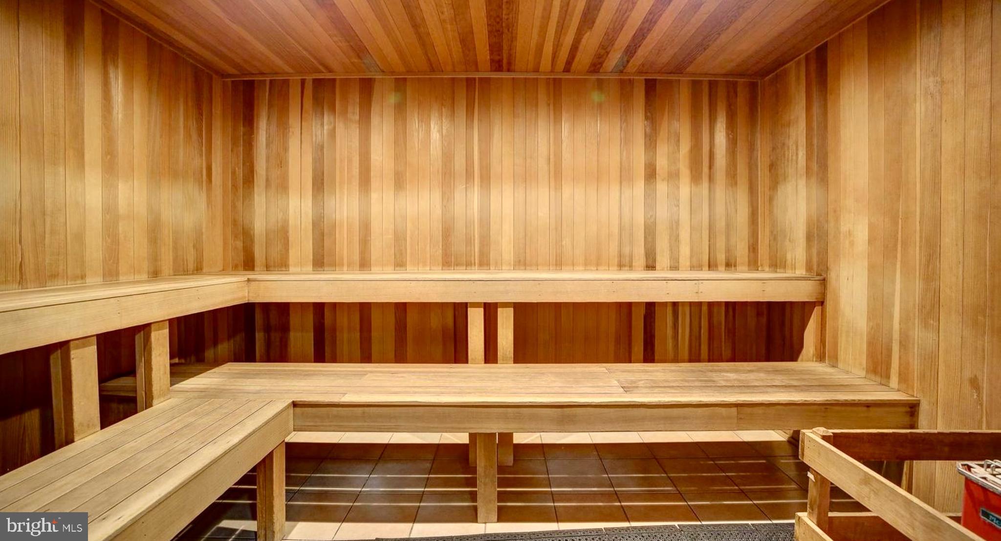 RIVER PLACE EAST - Residential