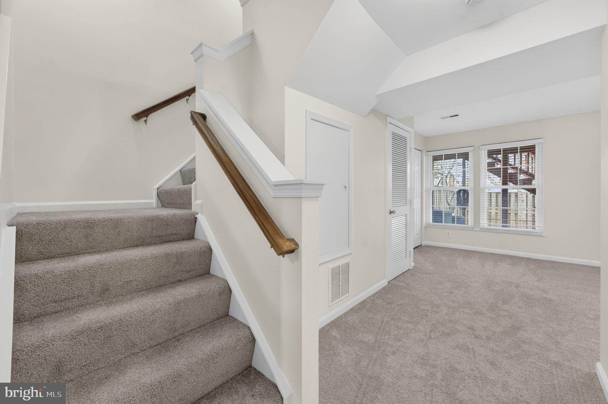 WELLINGTON/CLOVERHILL - Residential