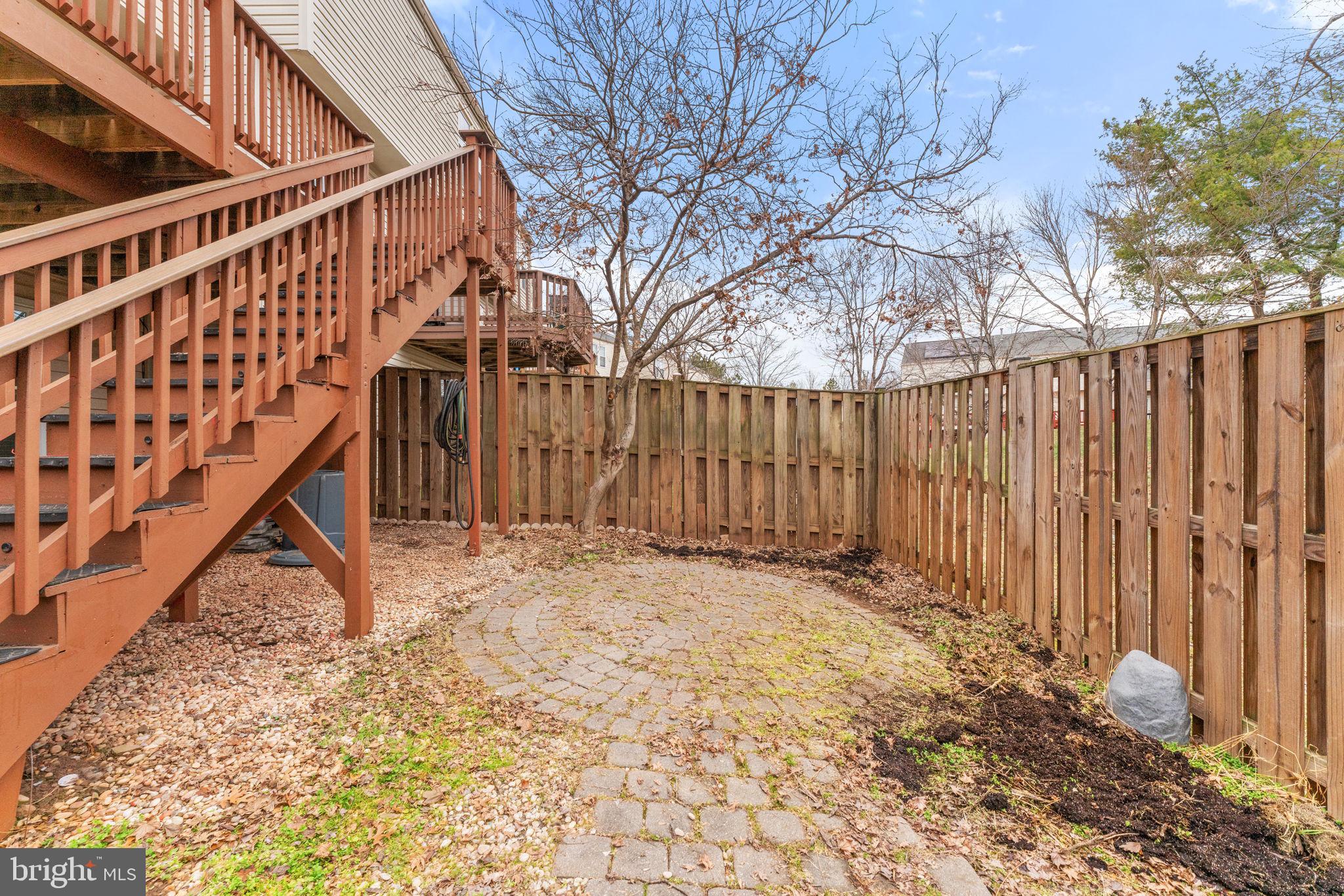 WELLINGTON/CLOVERHILL - Residential