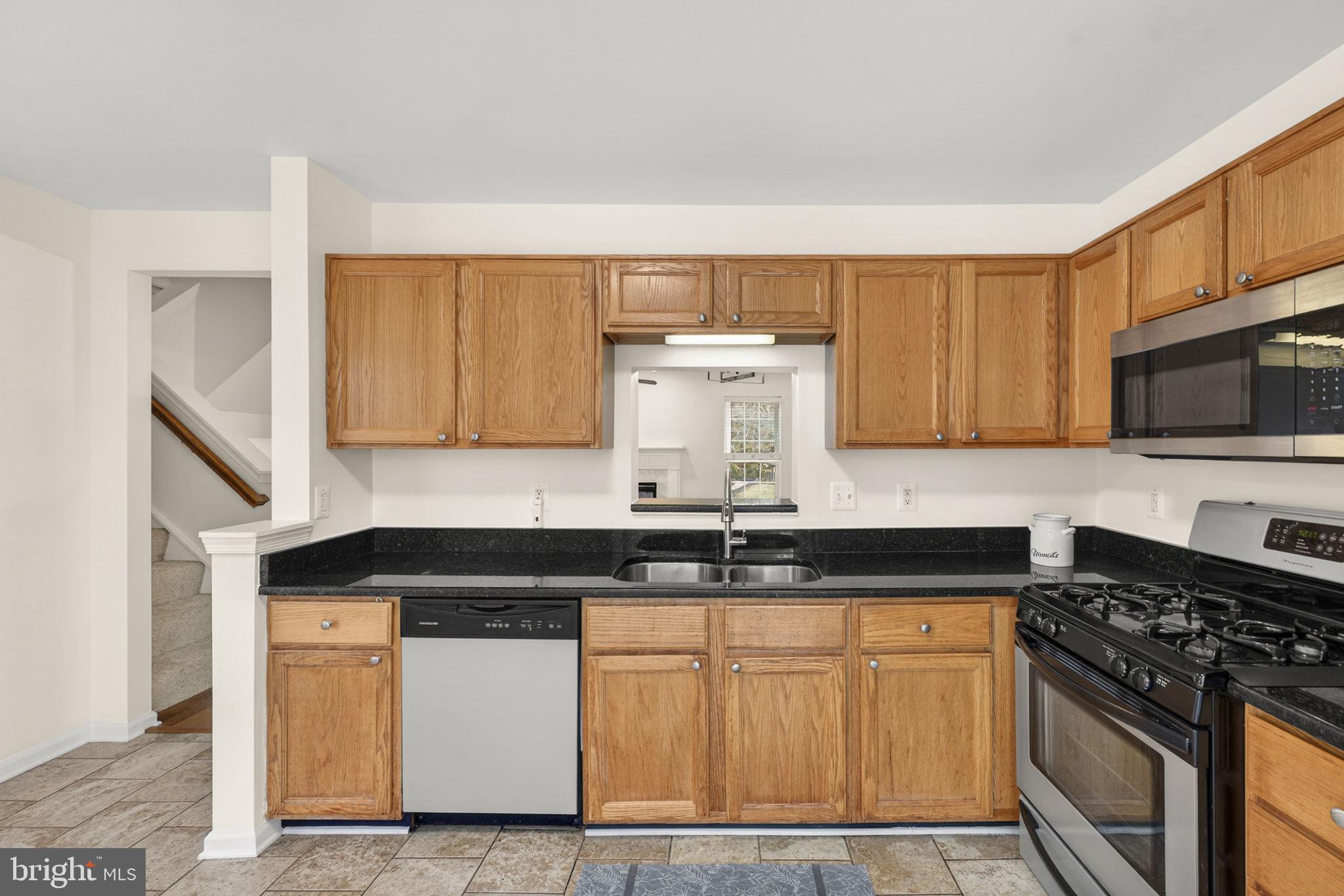 WELLINGTON/CLOVERHILL - Residential