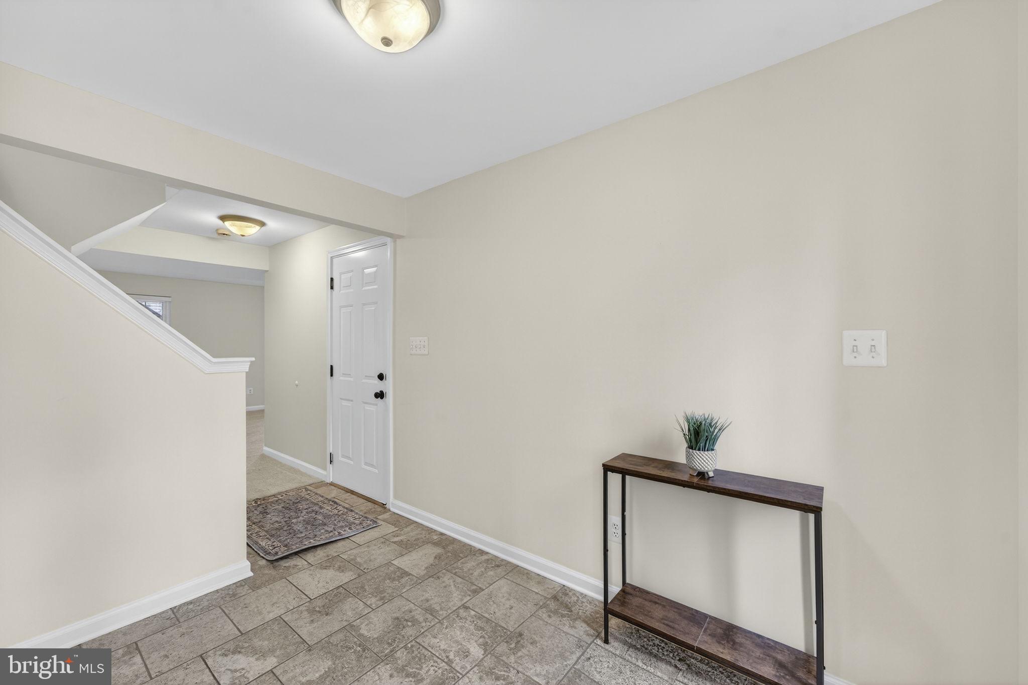 WELLINGTON/CLOVERHILL - Residential