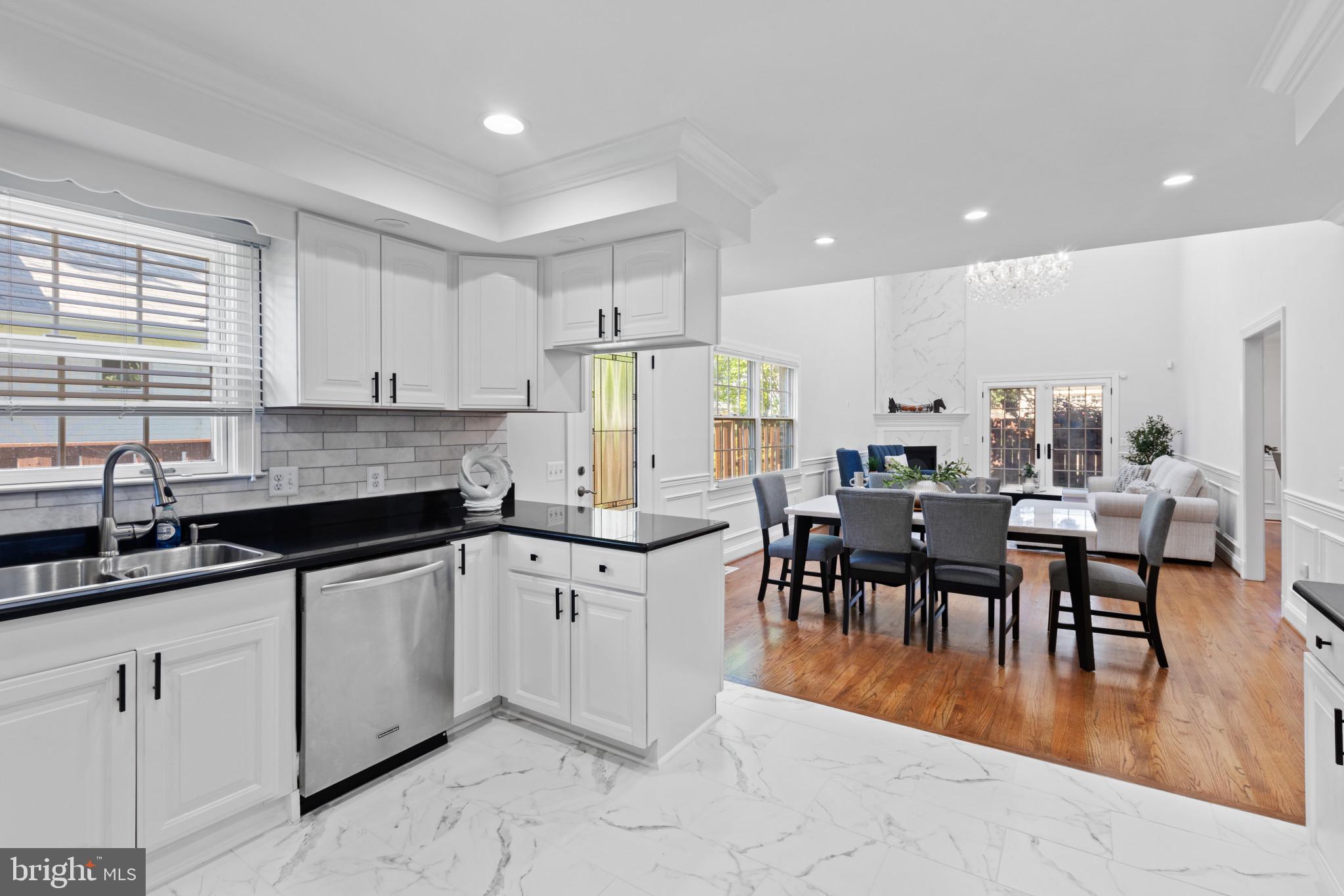 HUNTINGTON TERRACE - Residential