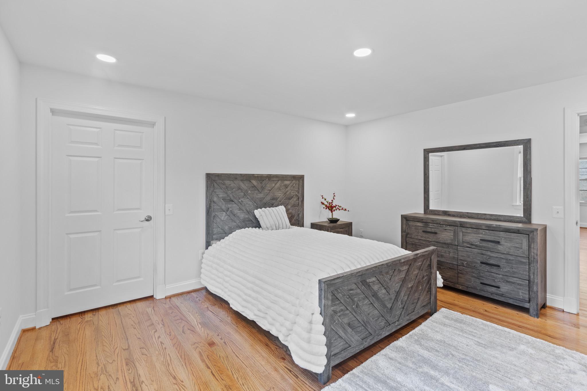 HUNTINGTON TERRACE - Residential