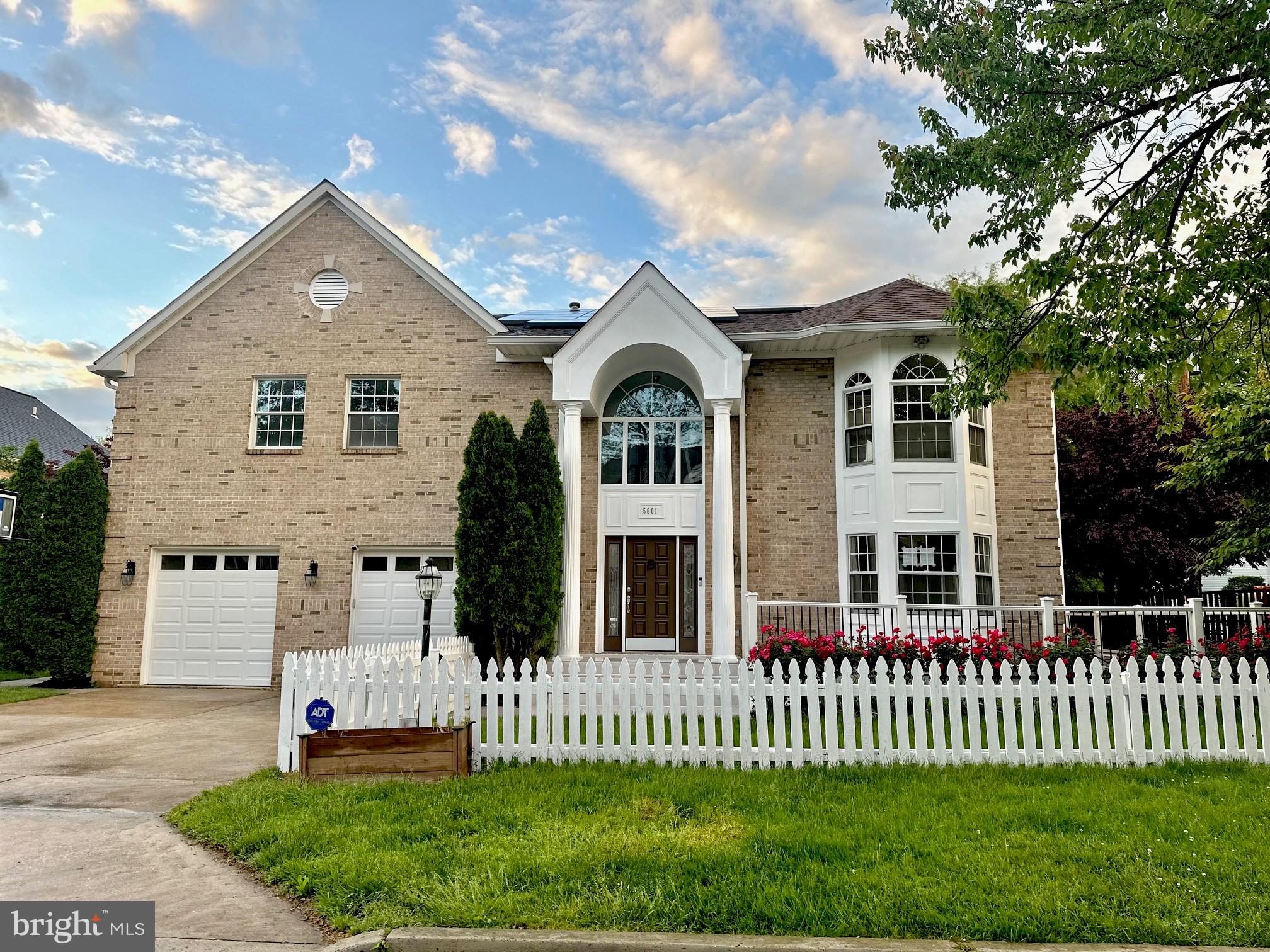 HUNTINGTON TERRACE - Residential