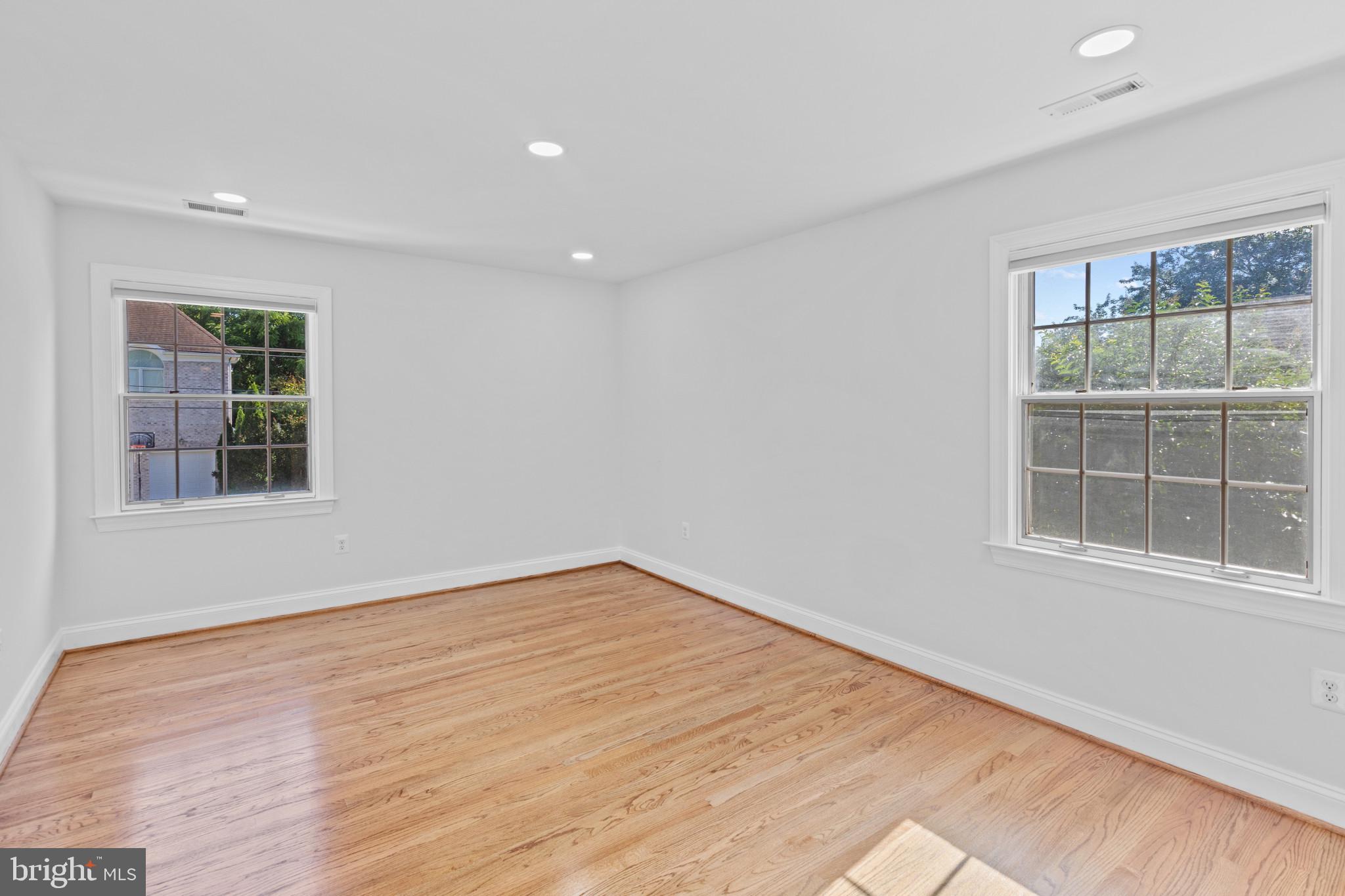 HUNTINGTON TERRACE - Residential