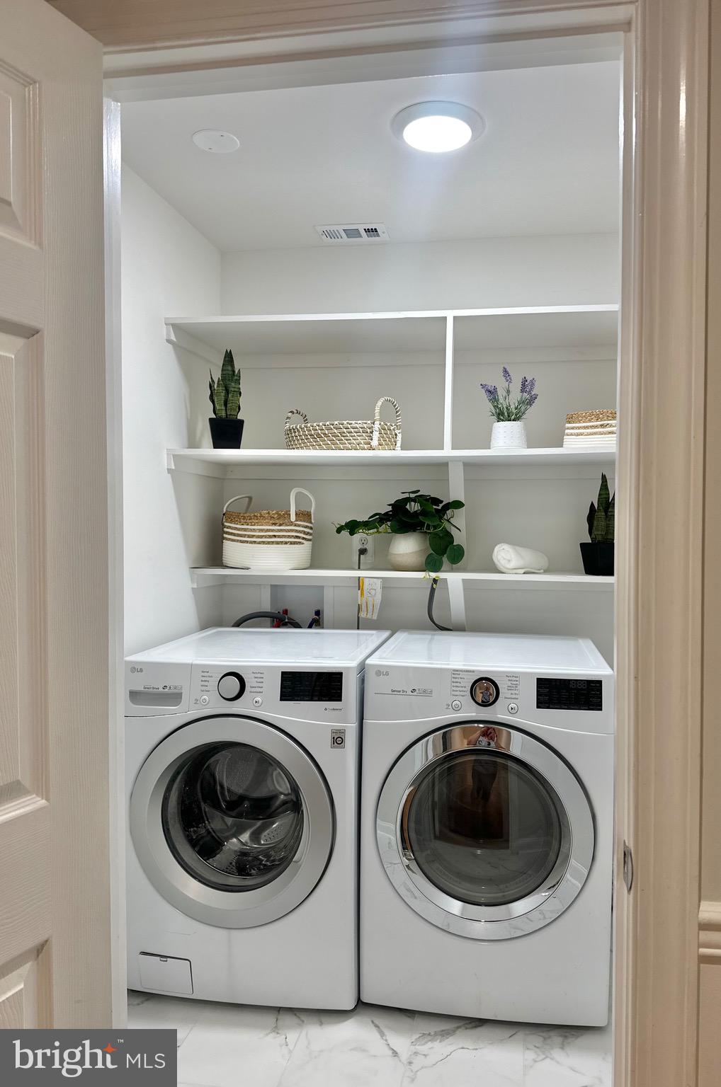 HUNTINGTON TERRACE - Residential