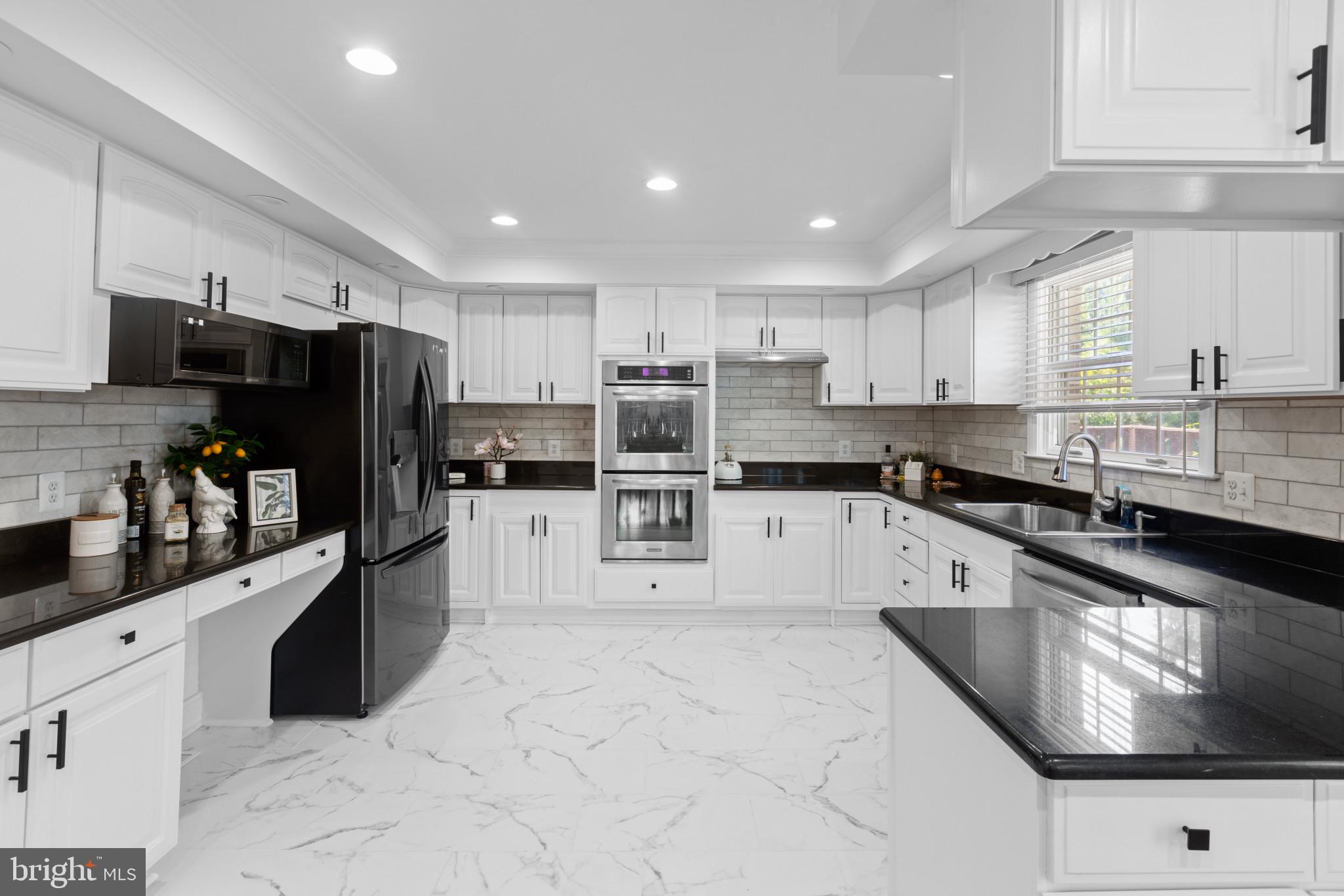 HUNTINGTON TERRACE - Residential