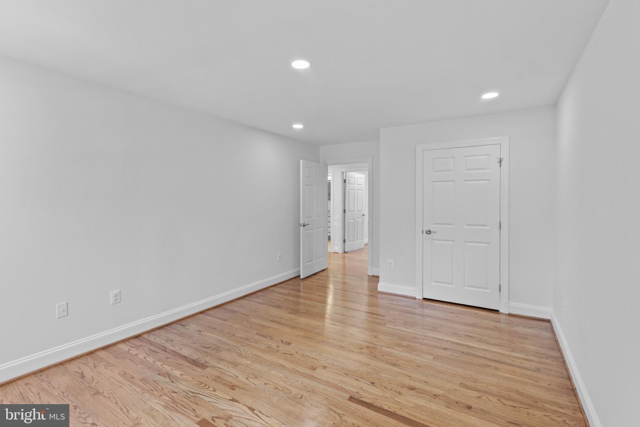 HUNTINGTON TERRACE - Residential