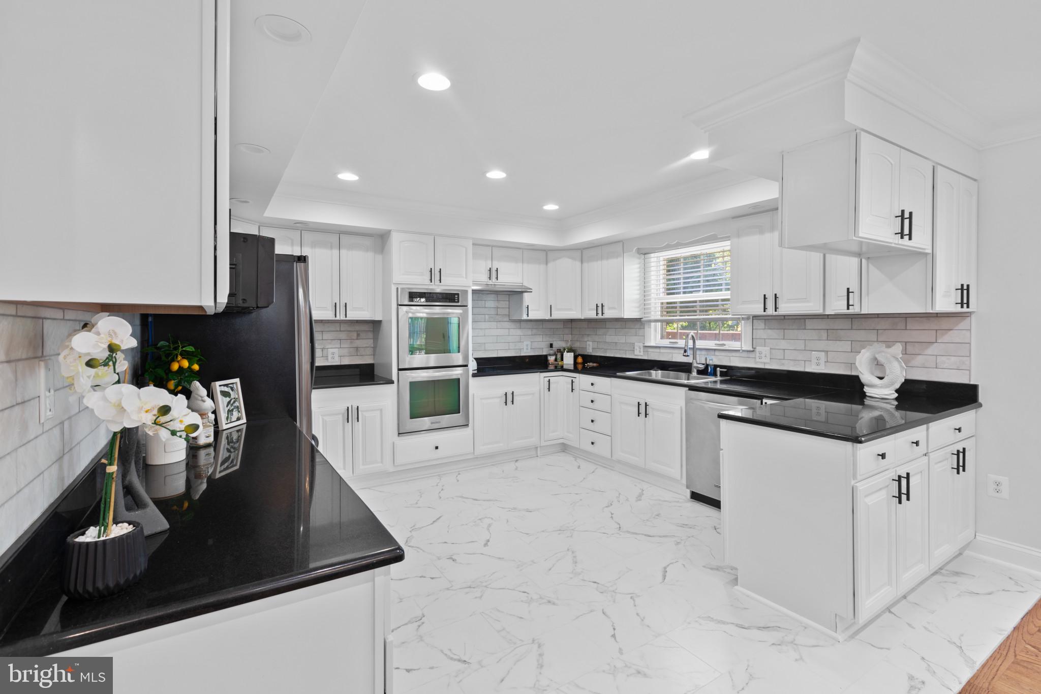 HUNTINGTON TERRACE - Residential