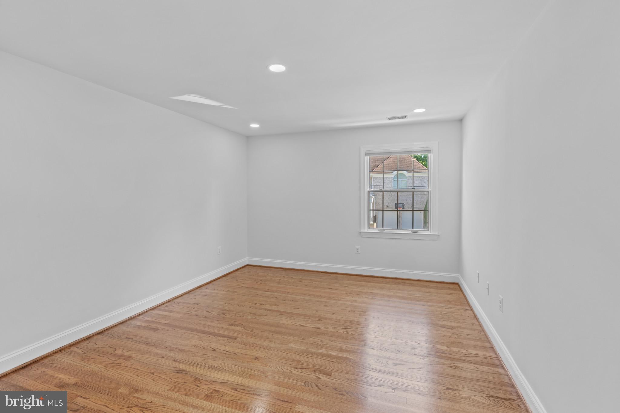 HUNTINGTON TERRACE - Residential