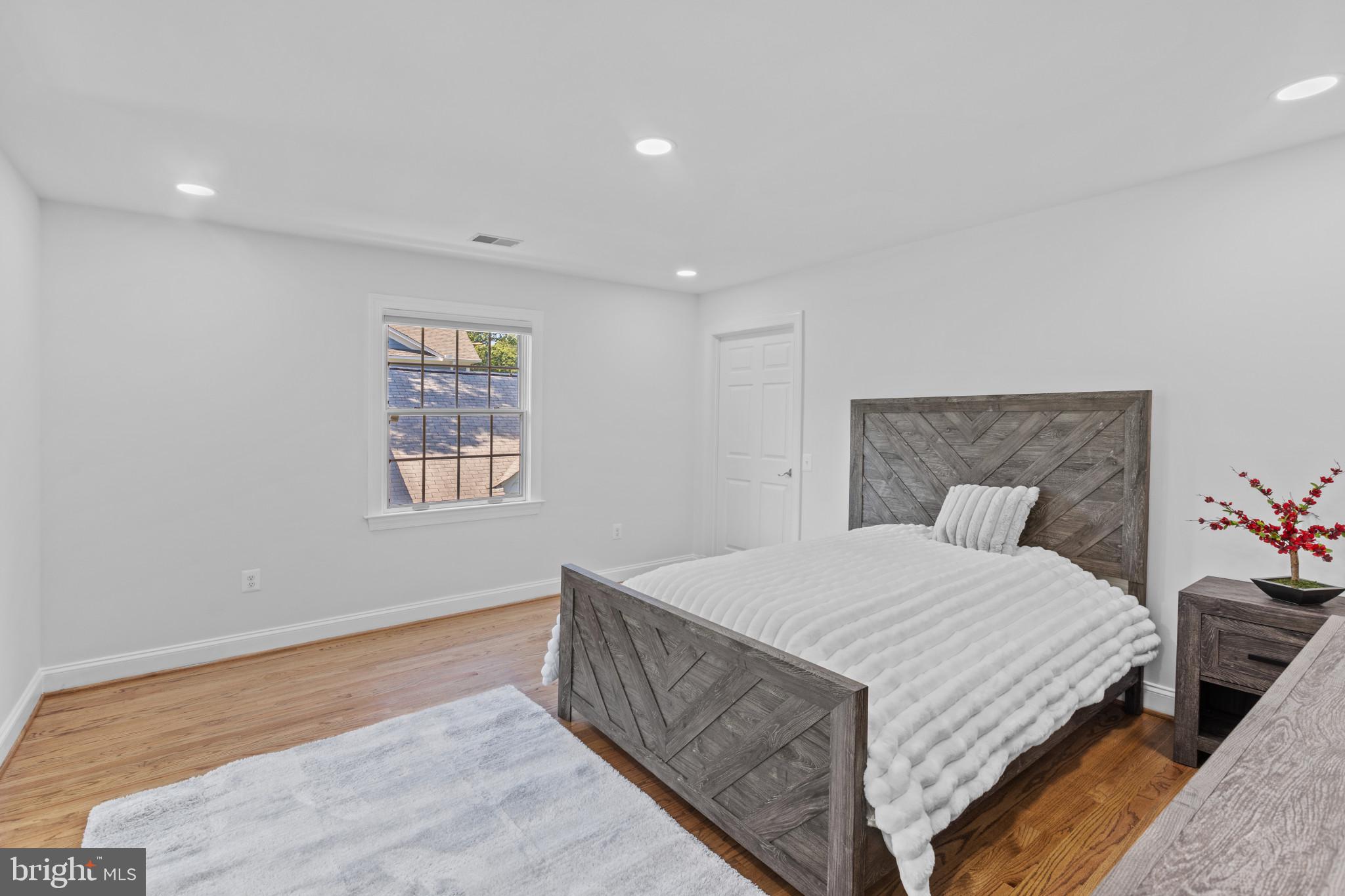 HUNTINGTON TERRACE - Residential