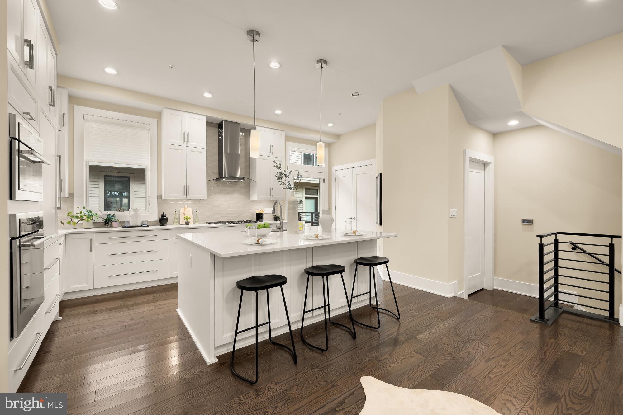 GROSVENOR HEIGHTS - Residential Lease