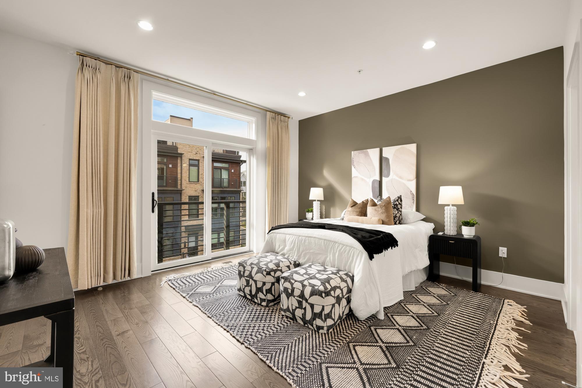 GROSVENOR HEIGHTS - Residential Lease