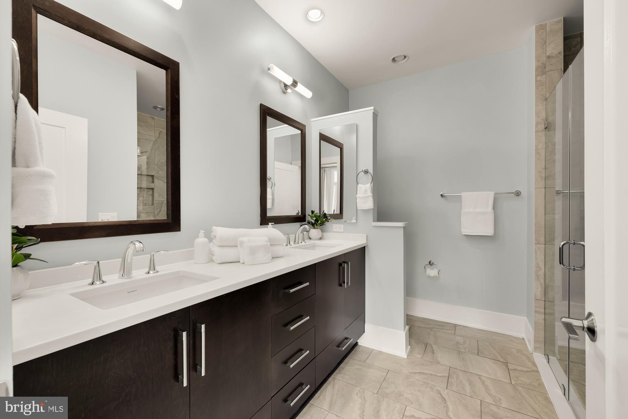 GROSVENOR HEIGHTS - Residential Lease