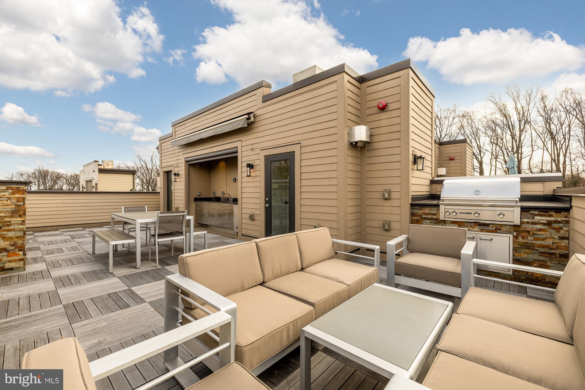 GROSVENOR HEIGHTS - Residential Lease