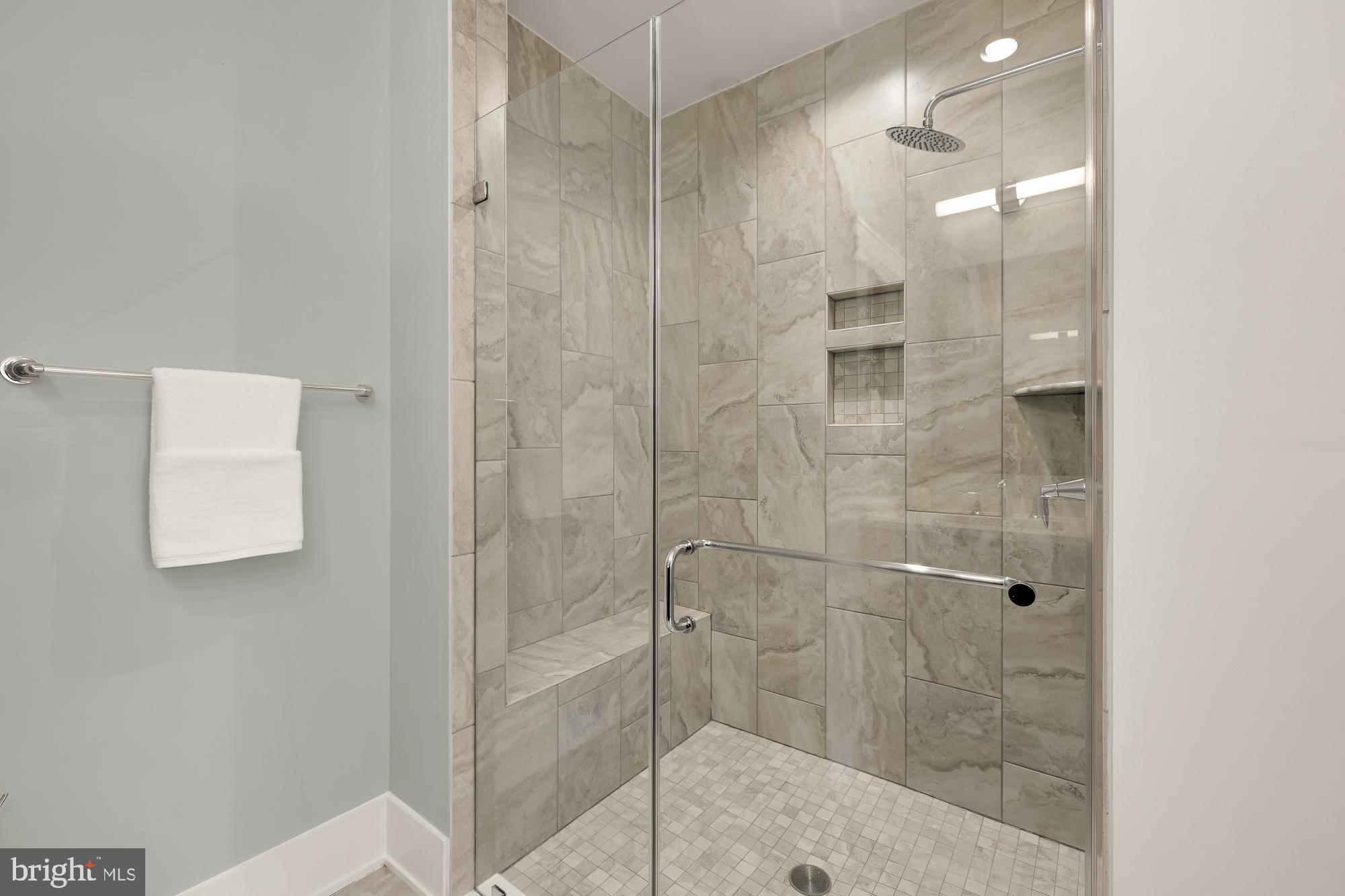 GROSVENOR HEIGHTS - Residential Lease