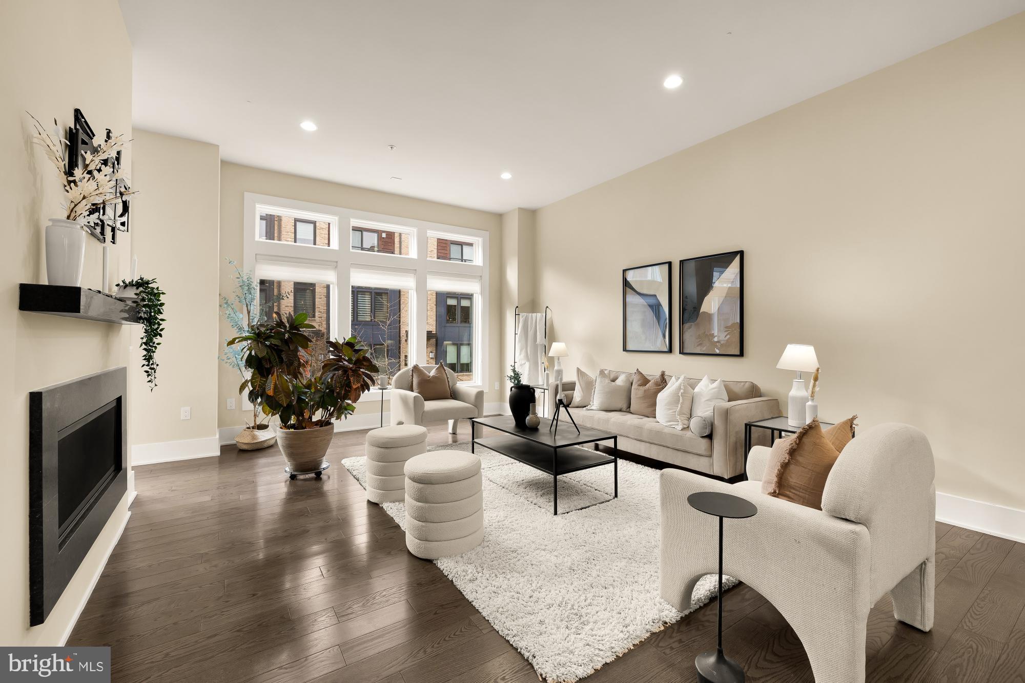 GROSVENOR HEIGHTS - Residential Lease