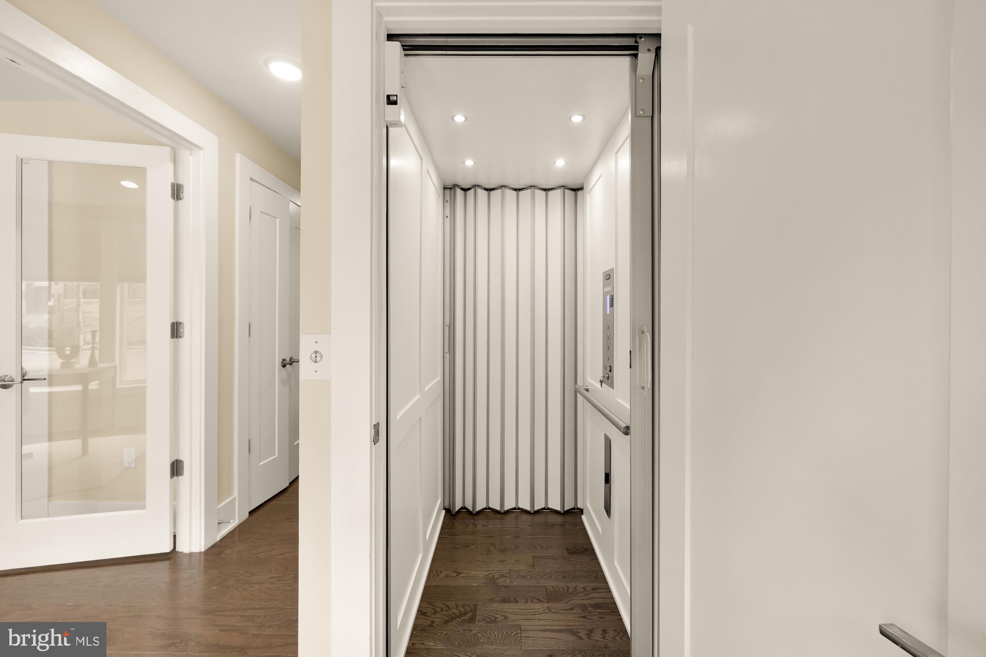 GROSVENOR HEIGHTS - Residential Lease