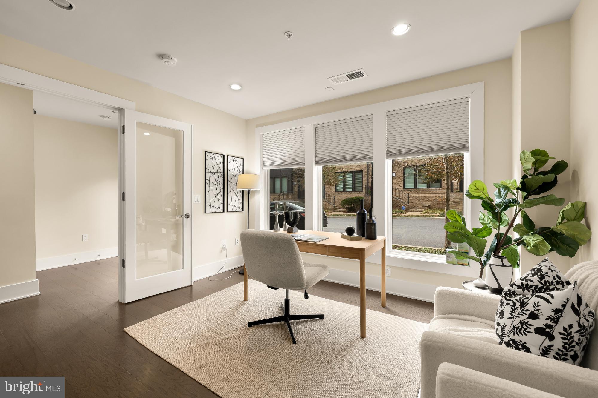 GROSVENOR HEIGHTS - Residential Lease