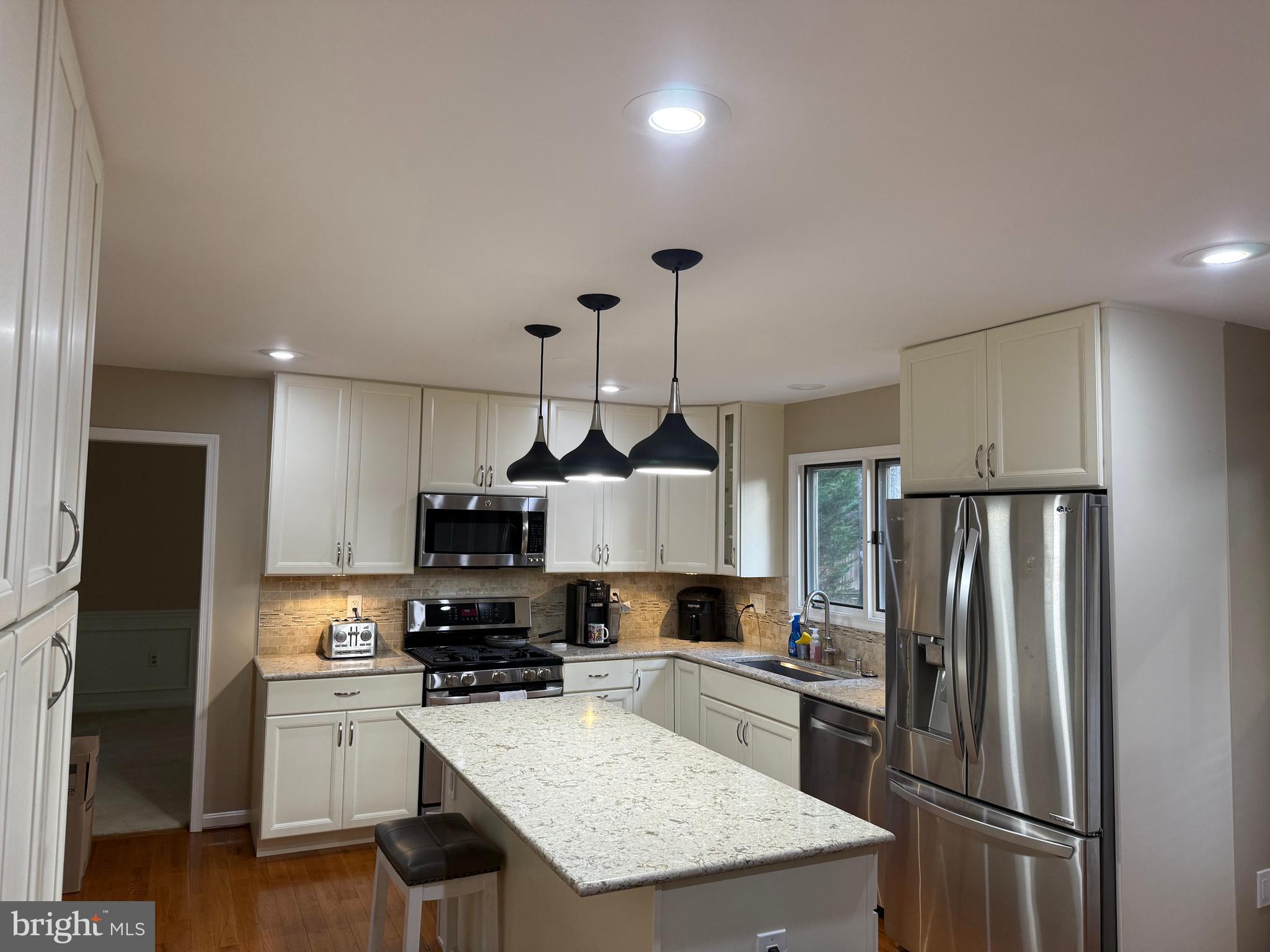 LAKE RIDGE - SPRINGWOODS - Residential Lease