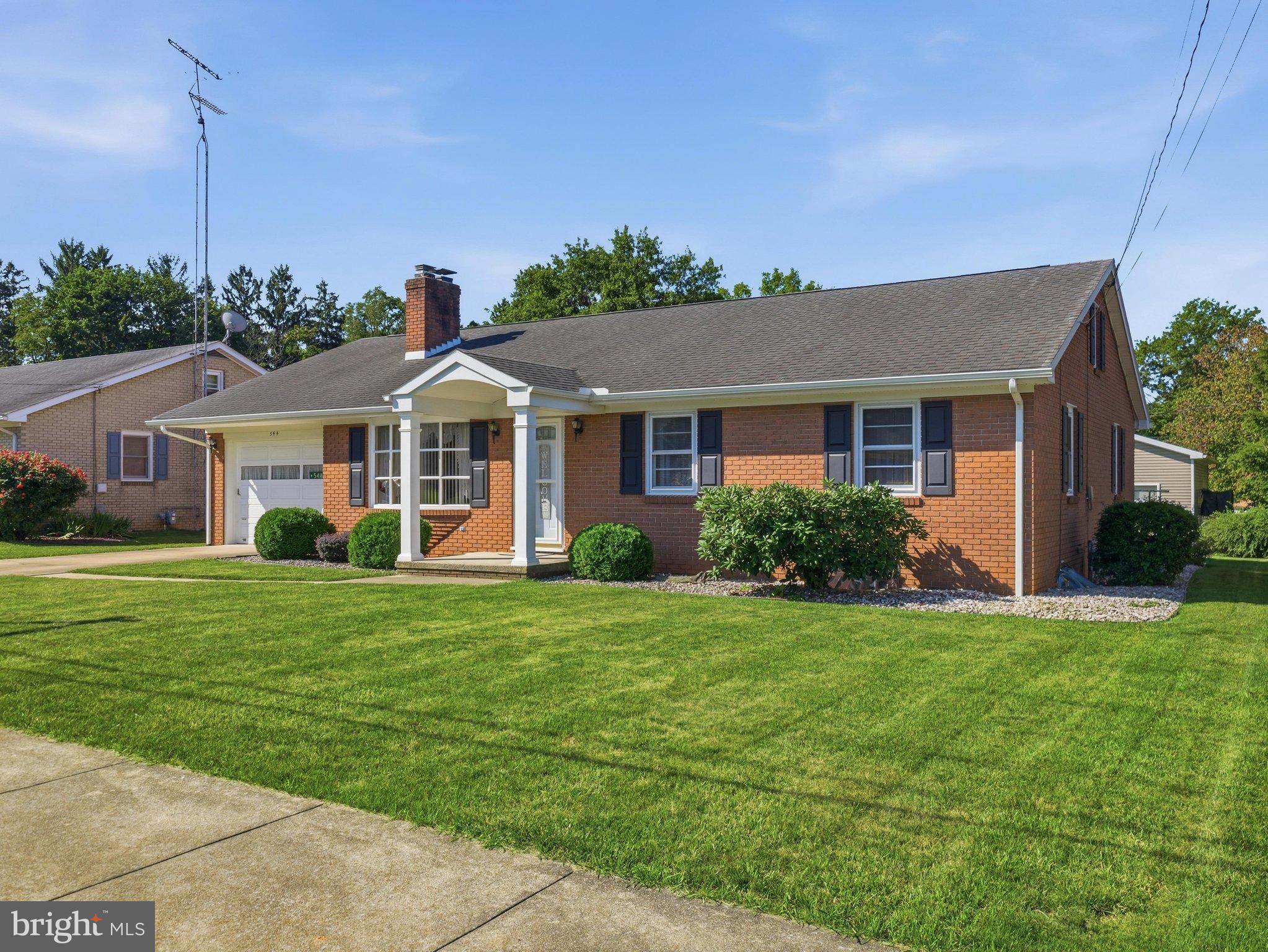 544 MENTZER AVENUE