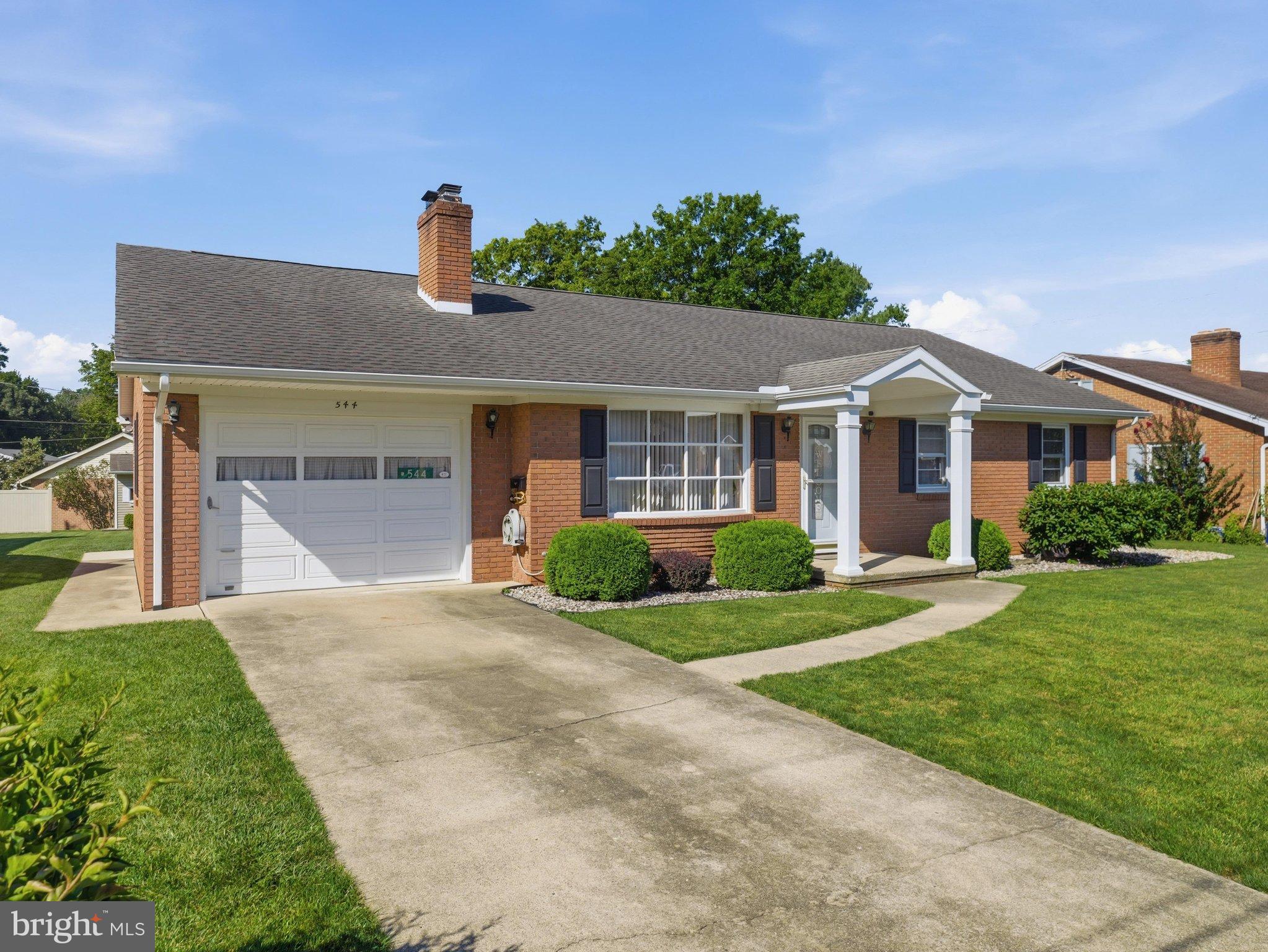 544 MENTZER AVENUE