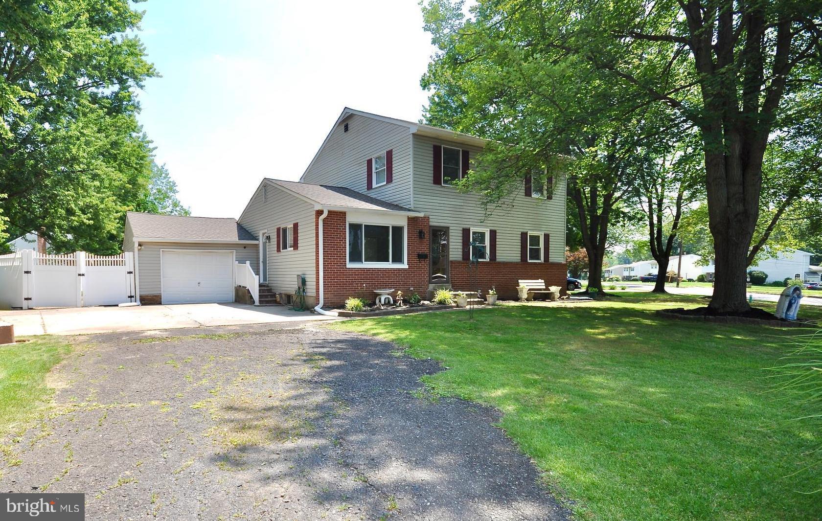 ROSEWOOD PARK - Residential