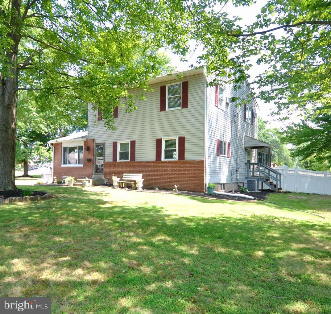 ROSEWOOD PARK - Residential