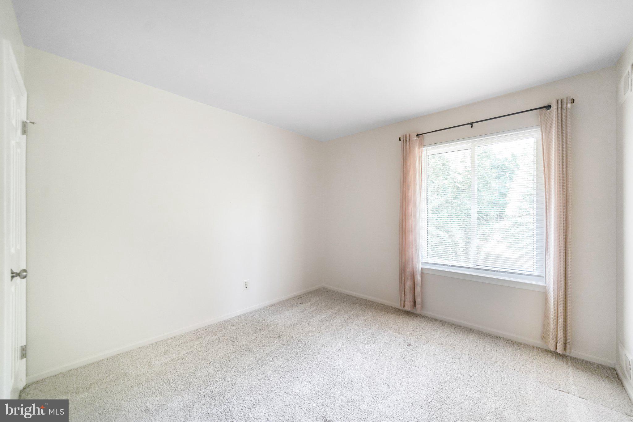 DUPORTAIL VILLAGE - Residential Lease