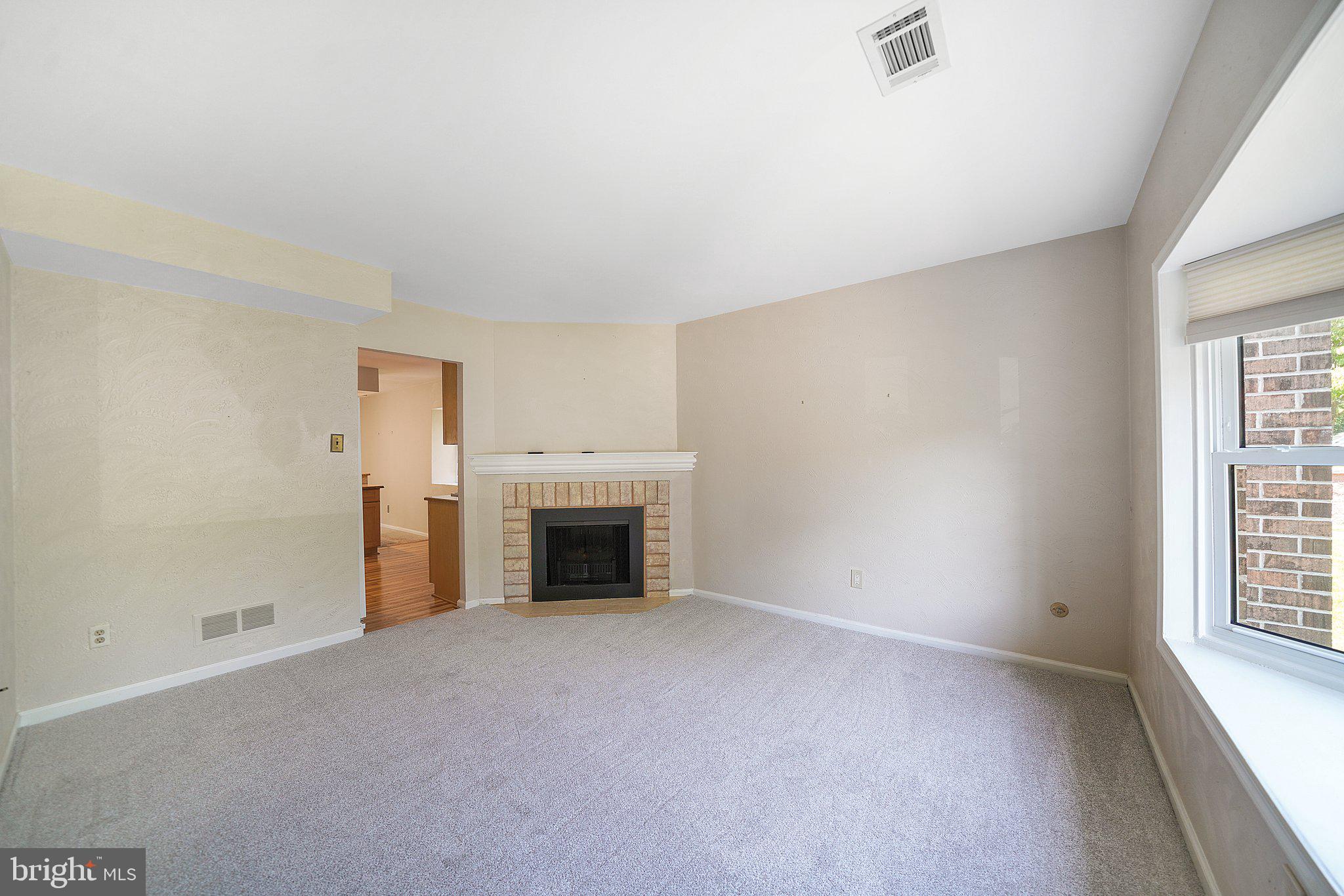 DUPORTAIL VILLAGE - Residential Lease