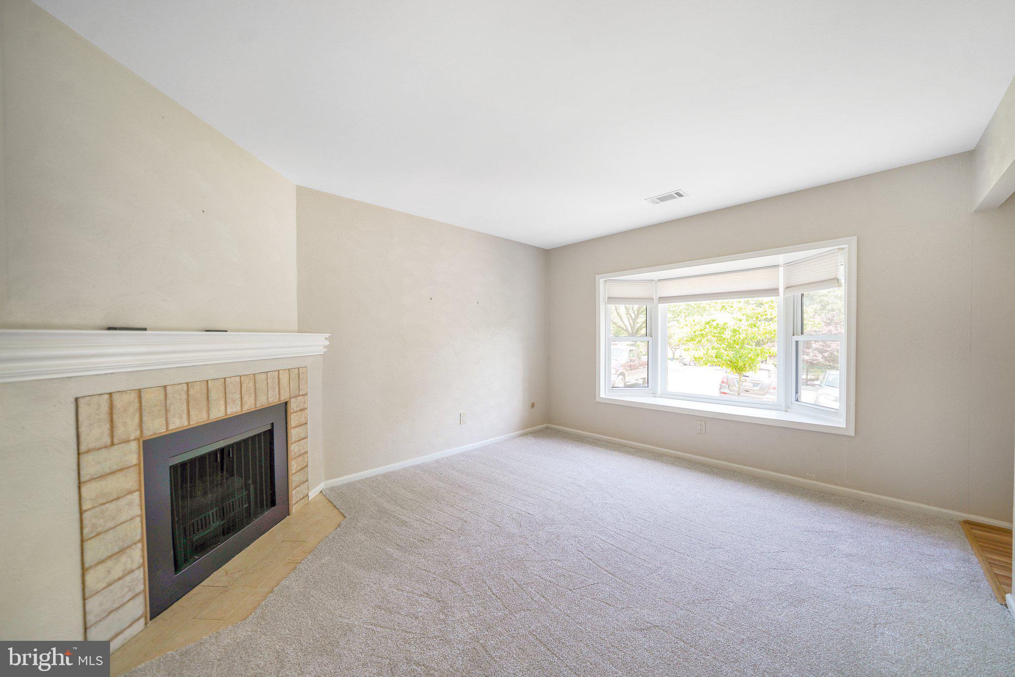 DUPORTAIL VILLAGE - Residential Lease