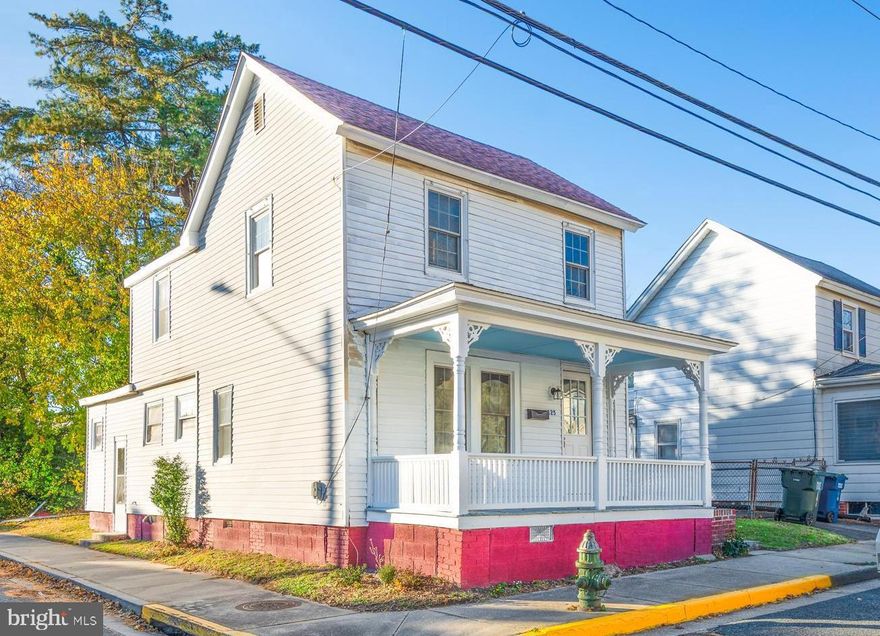 Fully remodeled home. This 2 bedroom, 2.5 bathroom home in Easton's Historic District has been completely remodeled and is ready for move in. With approximately 1,368 sqft +/-, this property features spacious bedrooms with walk-in closets, and brand-new bathrooms, flooring, carpeting, and fresh paint throughout. The newly remodeled kitchen includes a center island, upgraded solid-surface countertops, separate pantry space, all new appliances and exterior EV charging outlet for electric vehicles . With a bright, open layout and modern finishes, it is ideal for first-time homebuyers or investors seeking a high-potential rental property. Situated on a corner lot, it is across from the planned Easton Crossing revitalization project that will be adding new commercial, residential and recreational spaces to the neighborhood. Close distance to restaurants, schools, Easton Rails and Trails paths, and downtown. Don't miss the opportunity to own a turnkey home in an up and coming part of town.