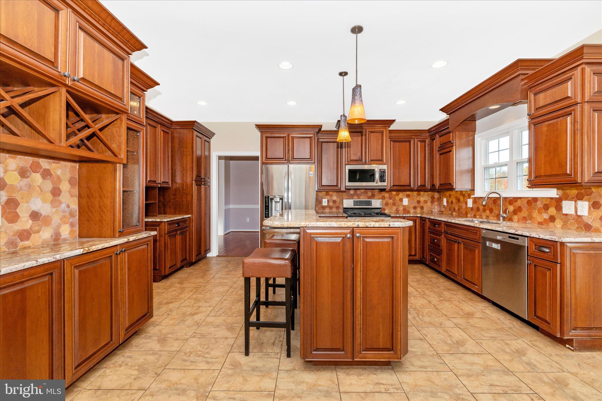 SUMMIT RIDGE - Residential