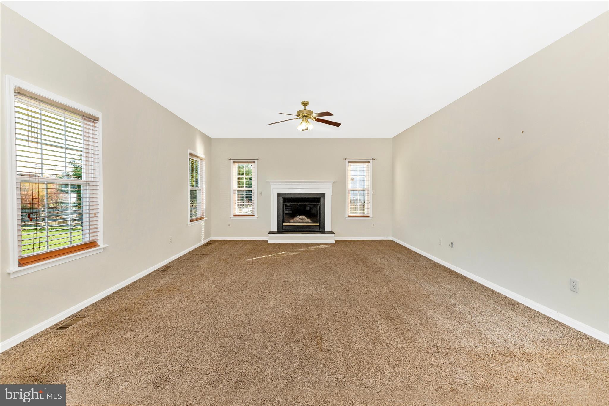 SUMMIT RIDGE - Residential