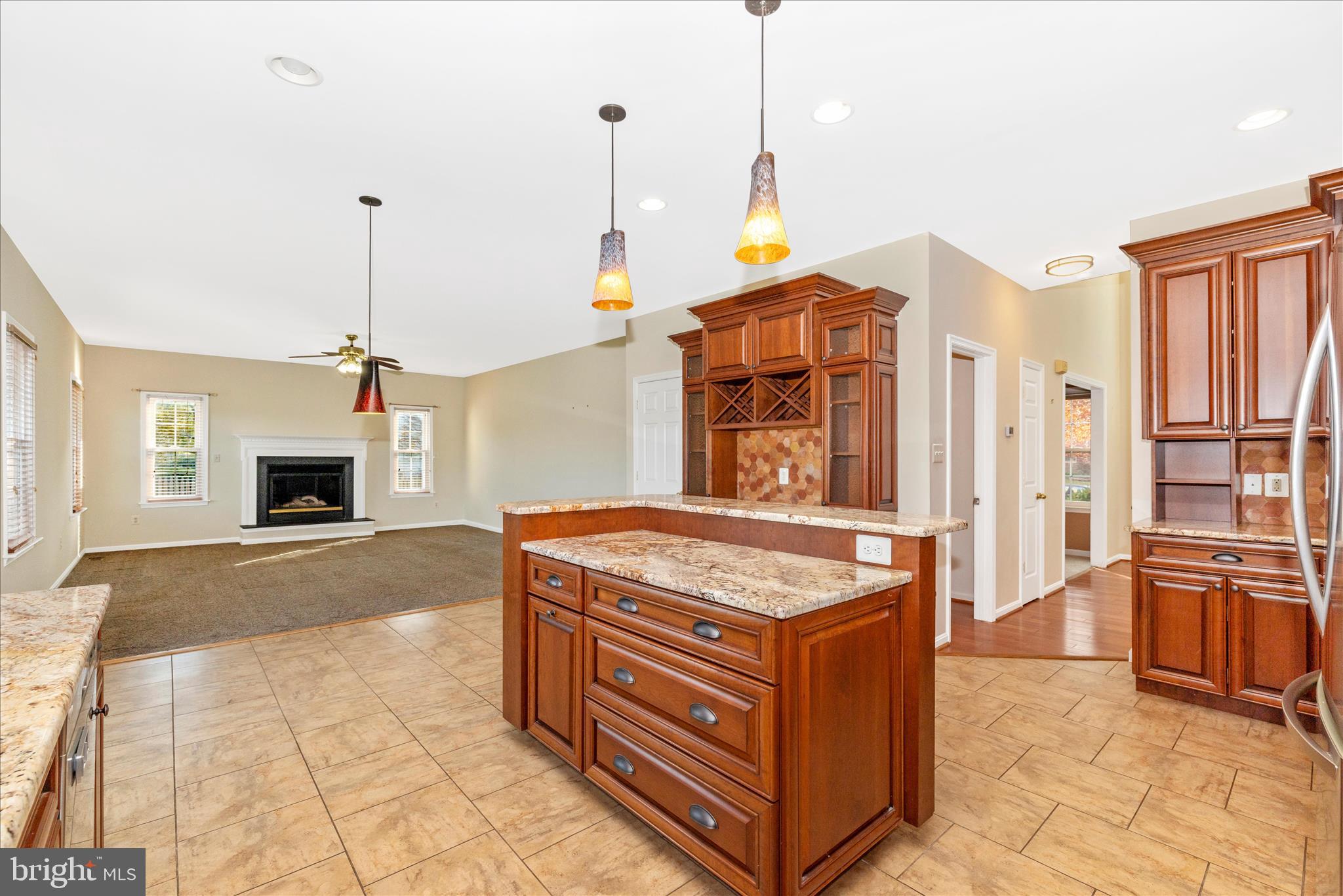 SUMMIT RIDGE - Residential