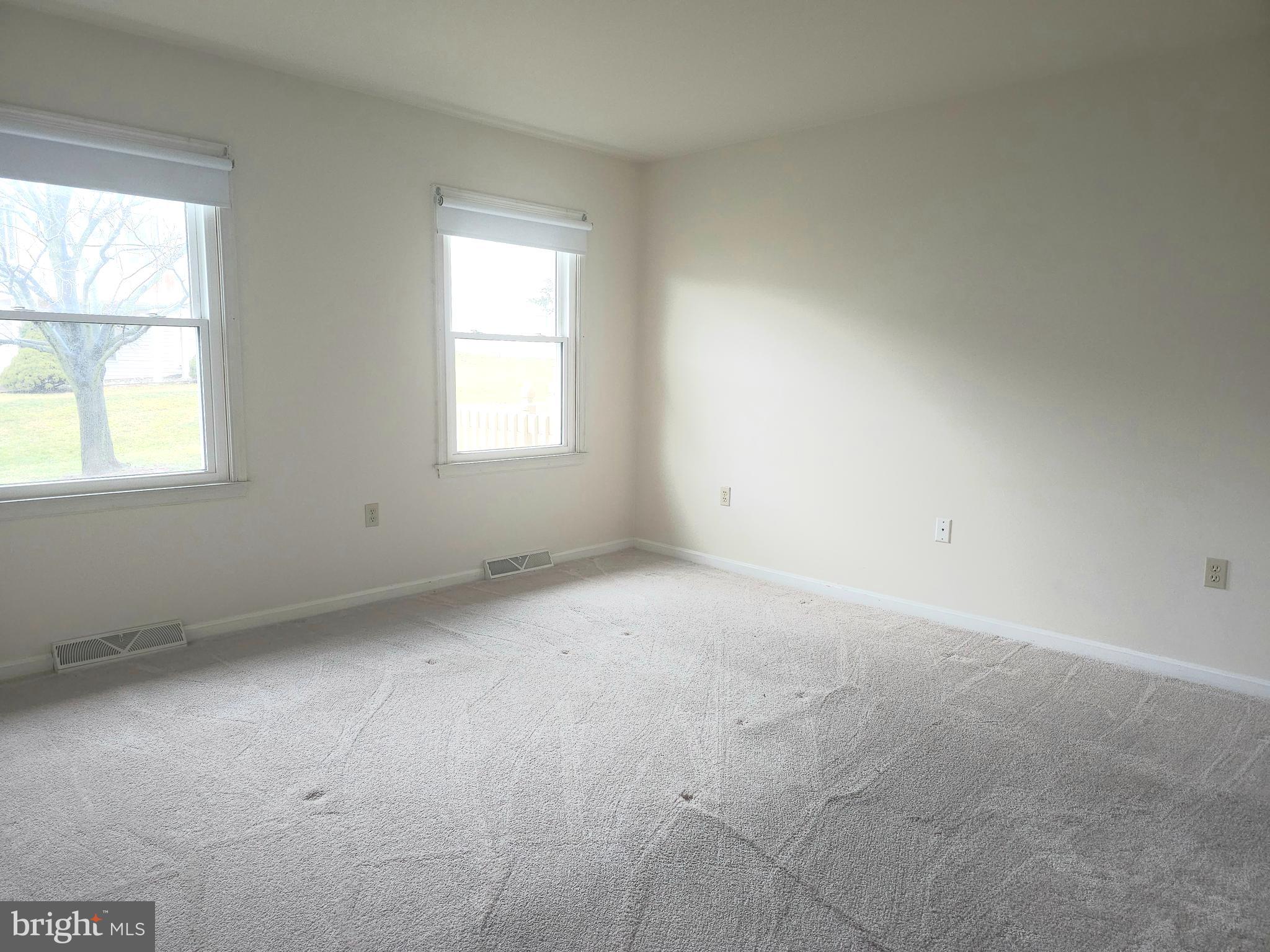 WOODRIDGE - Residential