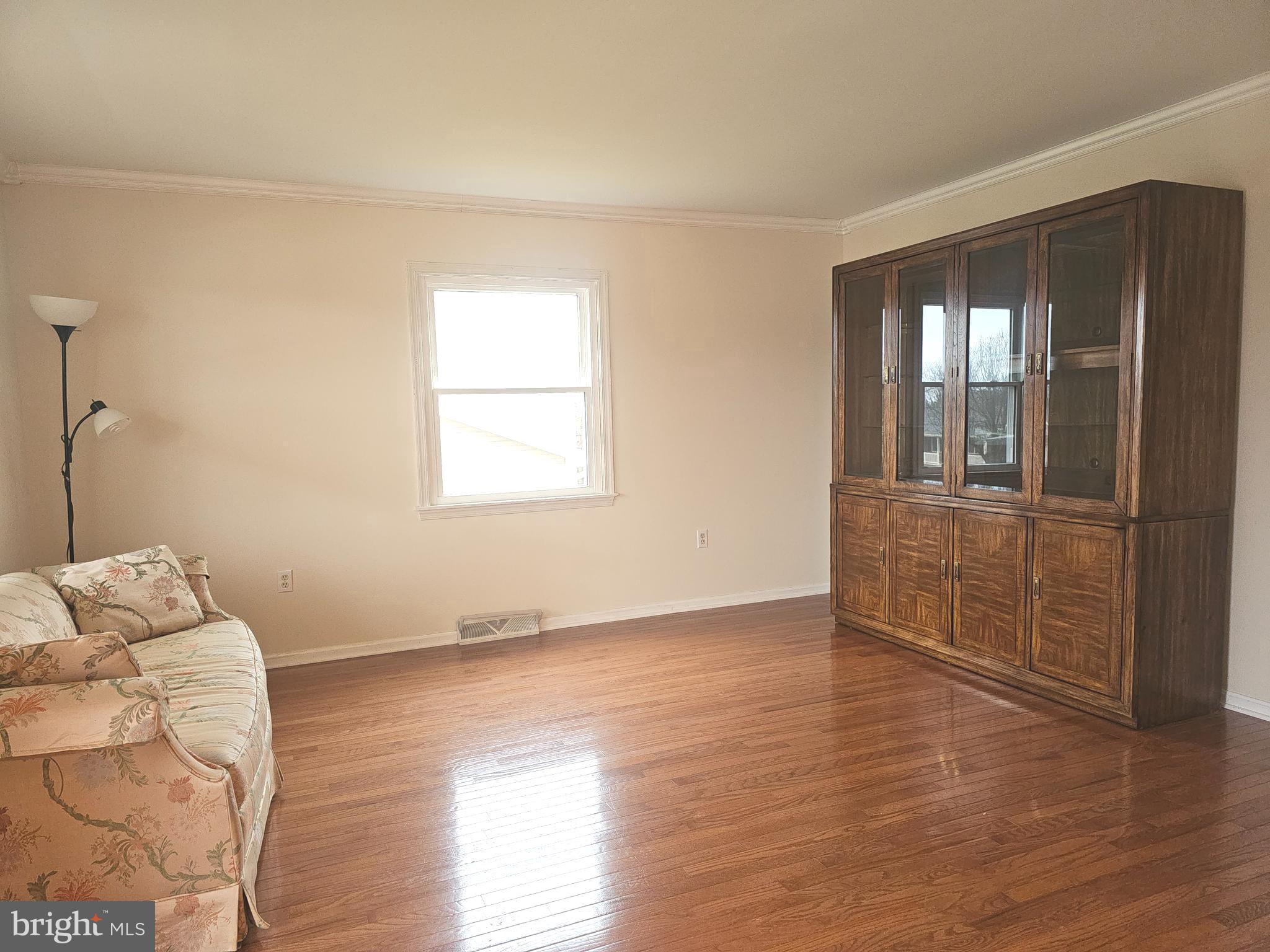 WOODRIDGE - Residential